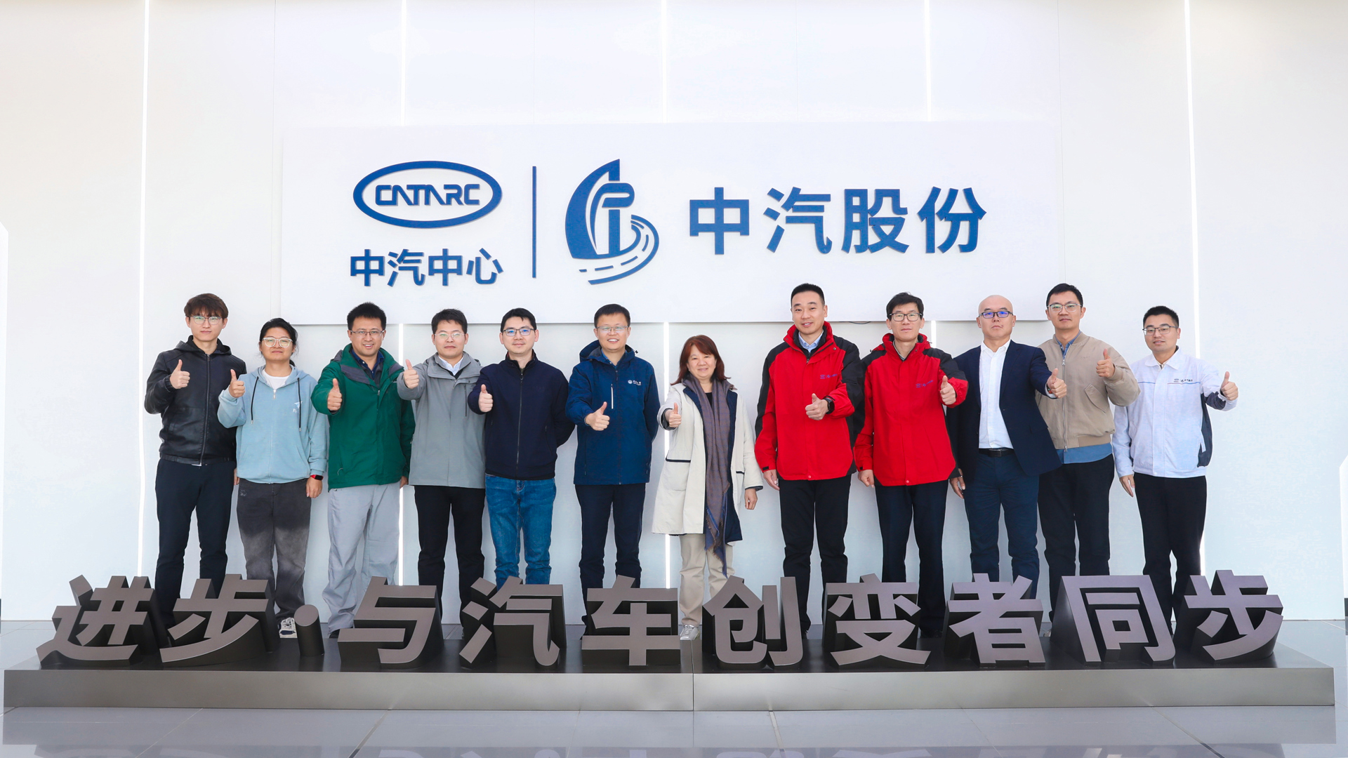 0199815acc7309475d1abd6fd7bc146d.jpg 0199815acc7309475d1abd6fd7bc146d.jpg